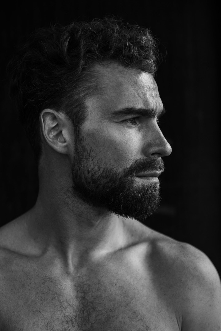 Никита, 187 см, 48-50 р-р. KED Production — продакшн из СПб. Создаём фото, видео и контент, который помогает брендам и селлерам продавать больше