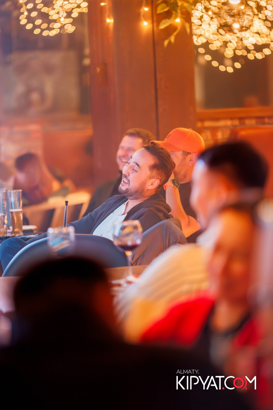 STAND UP КОНЦЕРТ АЛЕКСАНДРА МЕРКУЛЬ. КИПЯТКОМ АЛМАТЫ!