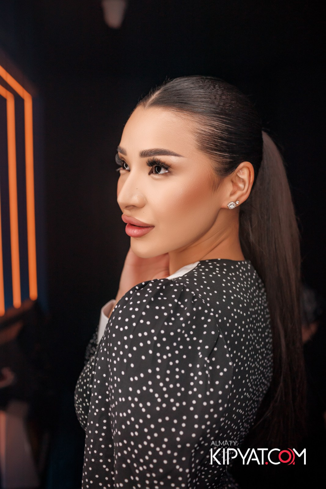 SANTA BARBARA — ПИТ ДЖЕЙСОН (ГР. ПРЕМЬЕР-МИНИСТР) И ИЛЬЯ ЗУДИН (ГР. ДИНАМИТ) НА ПРЕДНОВОГОДНЕЙ ВЕЧЕРИНКЕ. КИПЯТКОМ АЛМАТЫ!