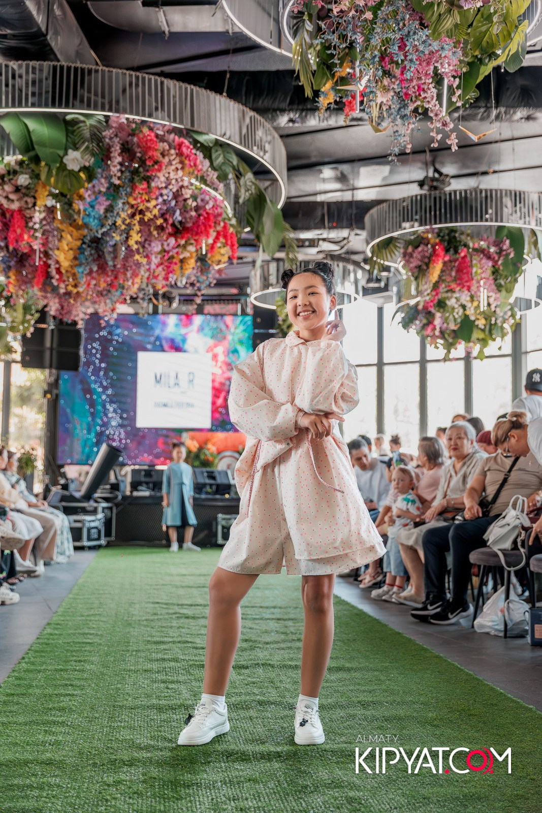 PROM KIDS FASHION SHOW. КИПЯТКОМ АЛМАТЫ!