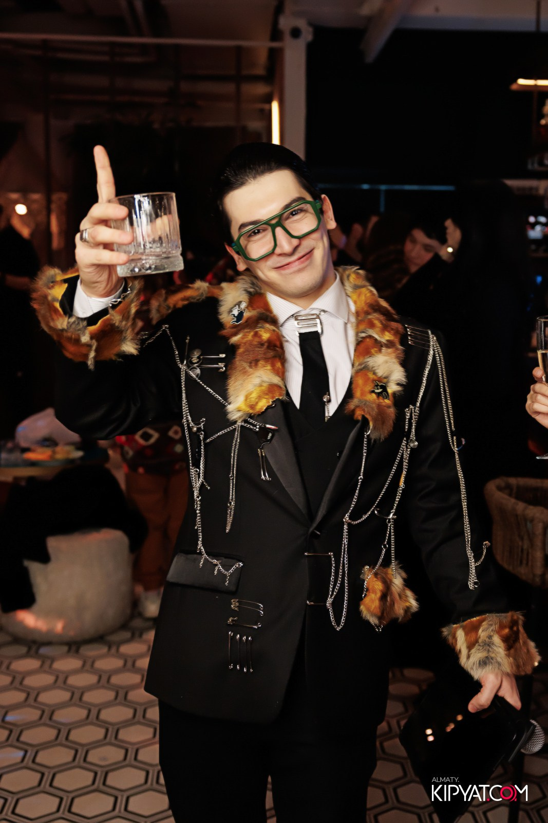 РЕСТОРАН MANANA. КИПЯТКОМ АЛМАТЫ!