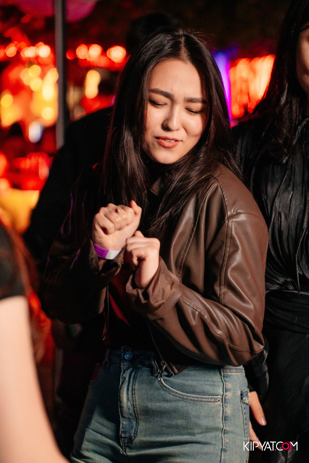 SKY BAR. КИПЯТКОМ АЛМАТЫ!