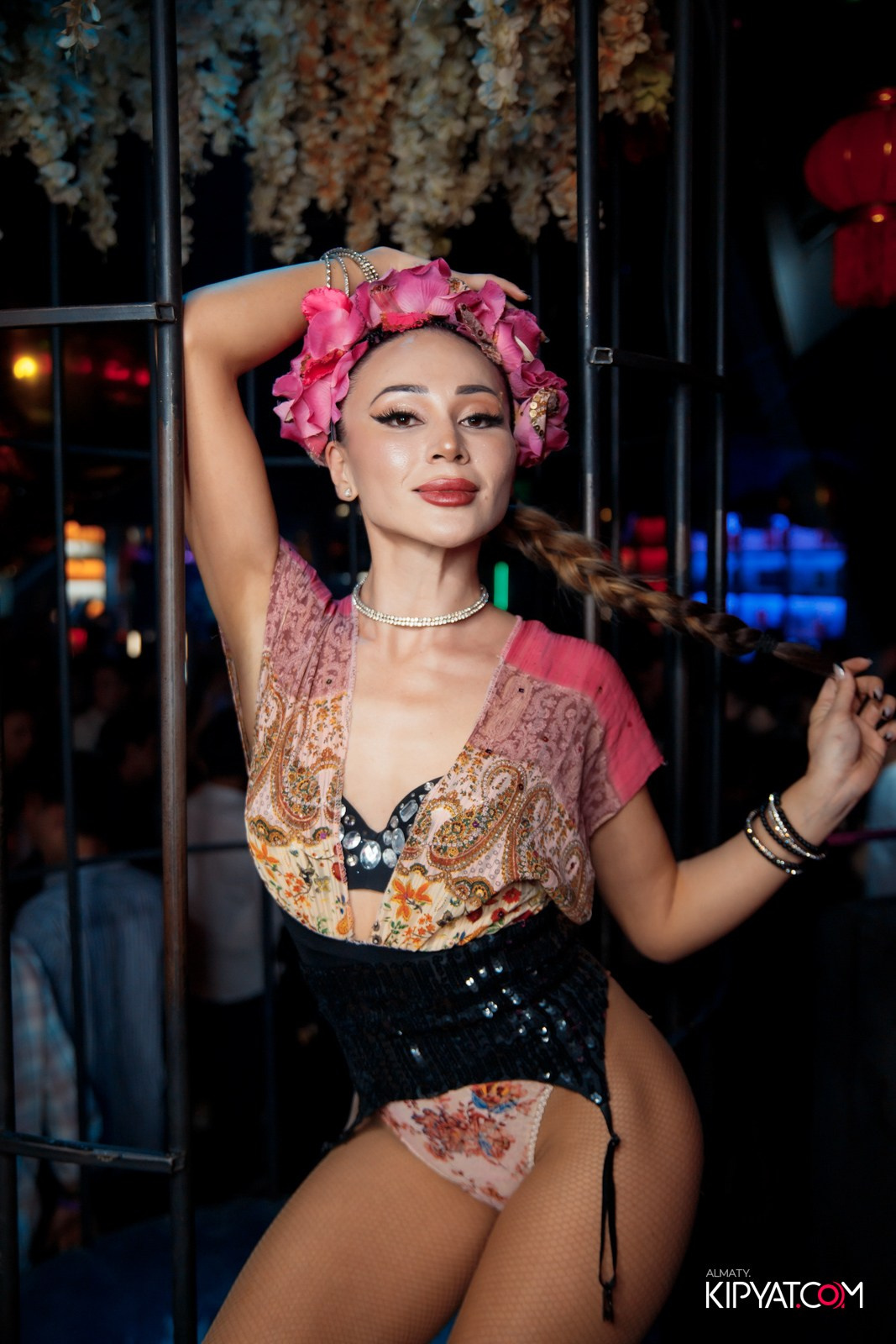 UYAT EMES BAR. КИПЯТКОМ АЛМАТЫ!