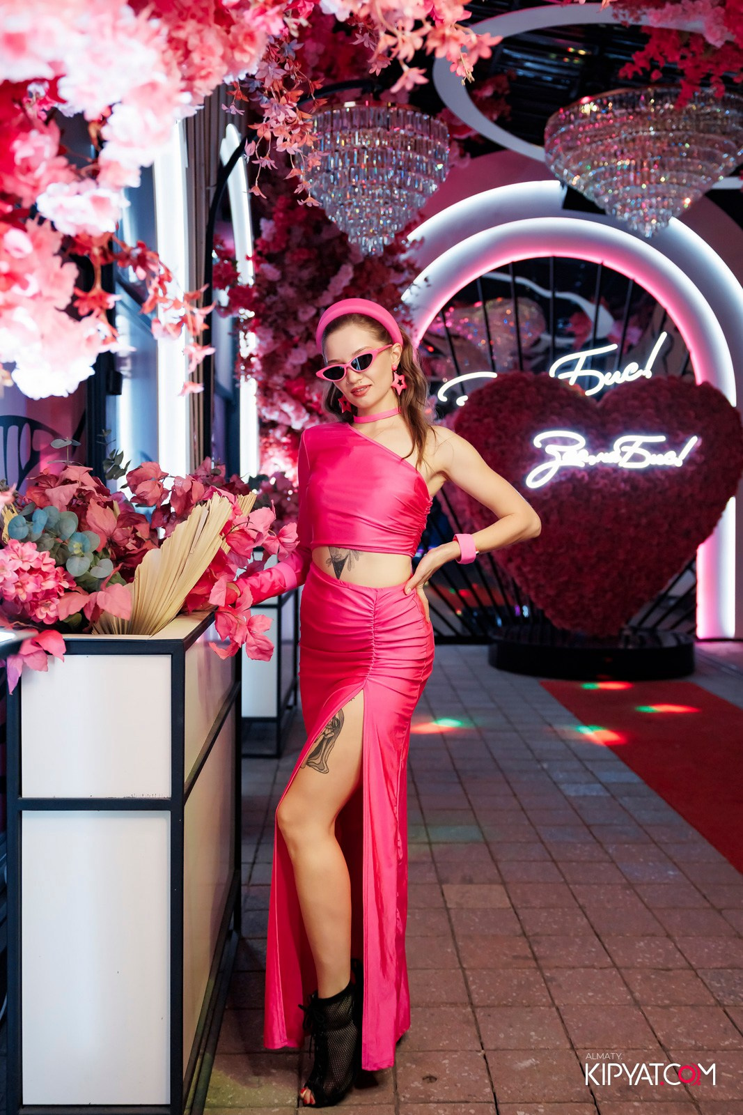 ЗАЯ, НА БИС. КИПЯТКОМ АЛМАТЫ!