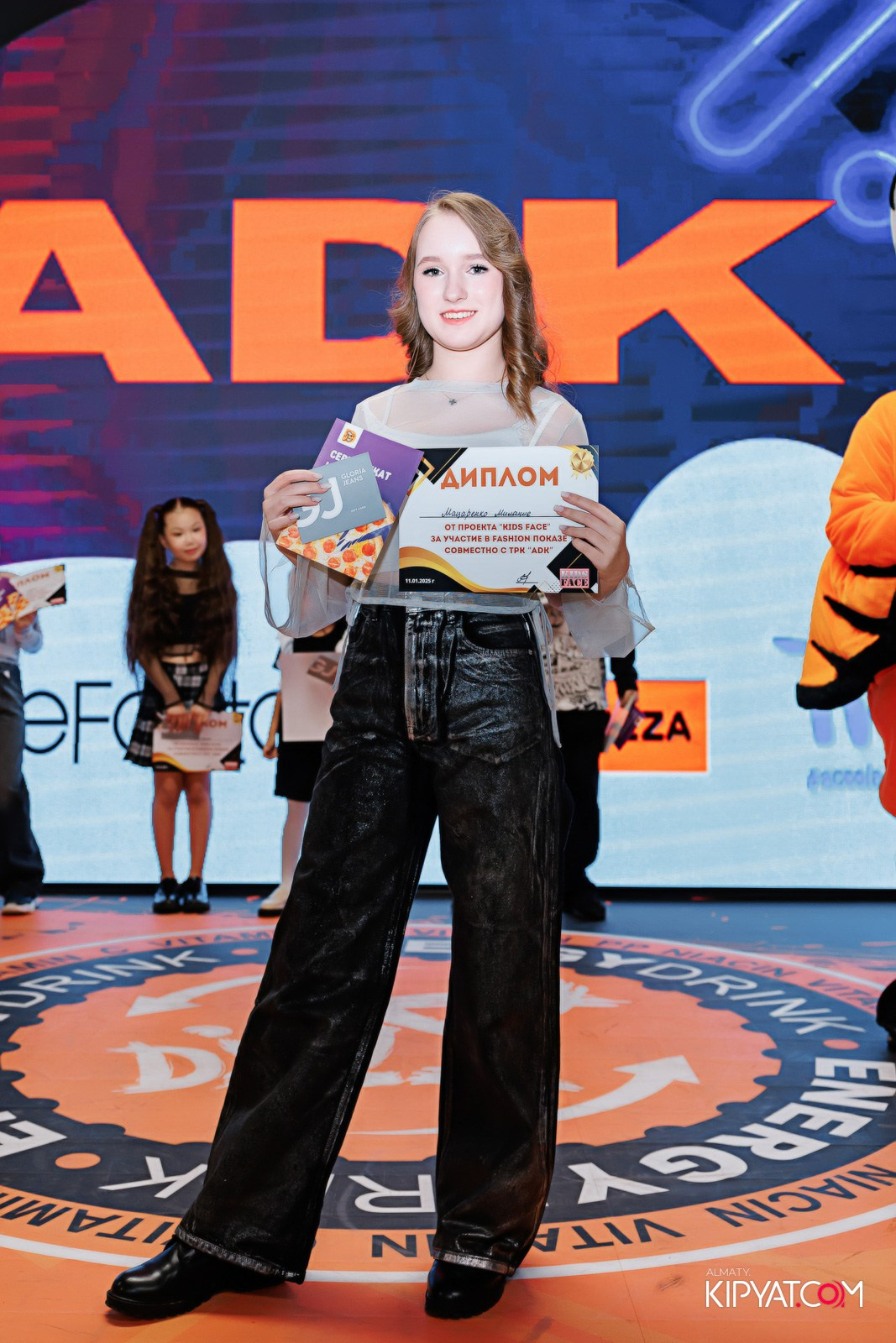 ДЕТСКИЙ МОДНЫЙ ПОКАЗ ОТ МОДЕЛЬНОГО АГЕНТСТВА «KIDSFACE». КИПЯТКОМ АЛМАТЫ!