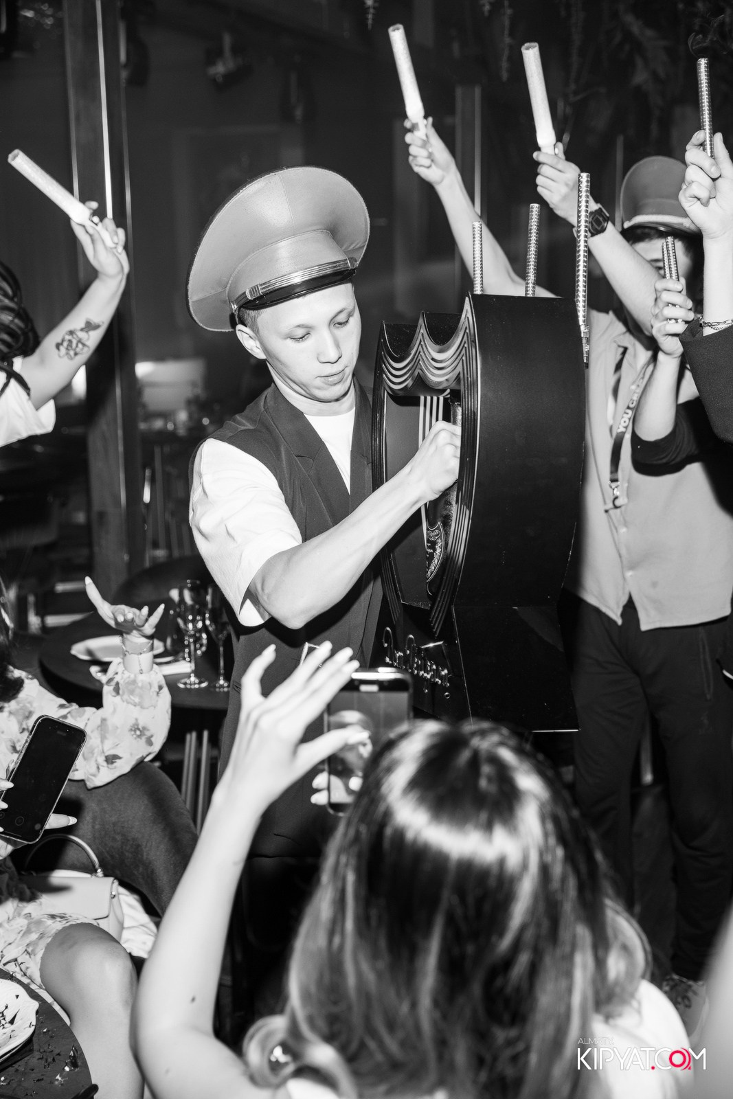 PATRIKI RESTAURANT. КИПЯТКОМ АЛМАТЫ!