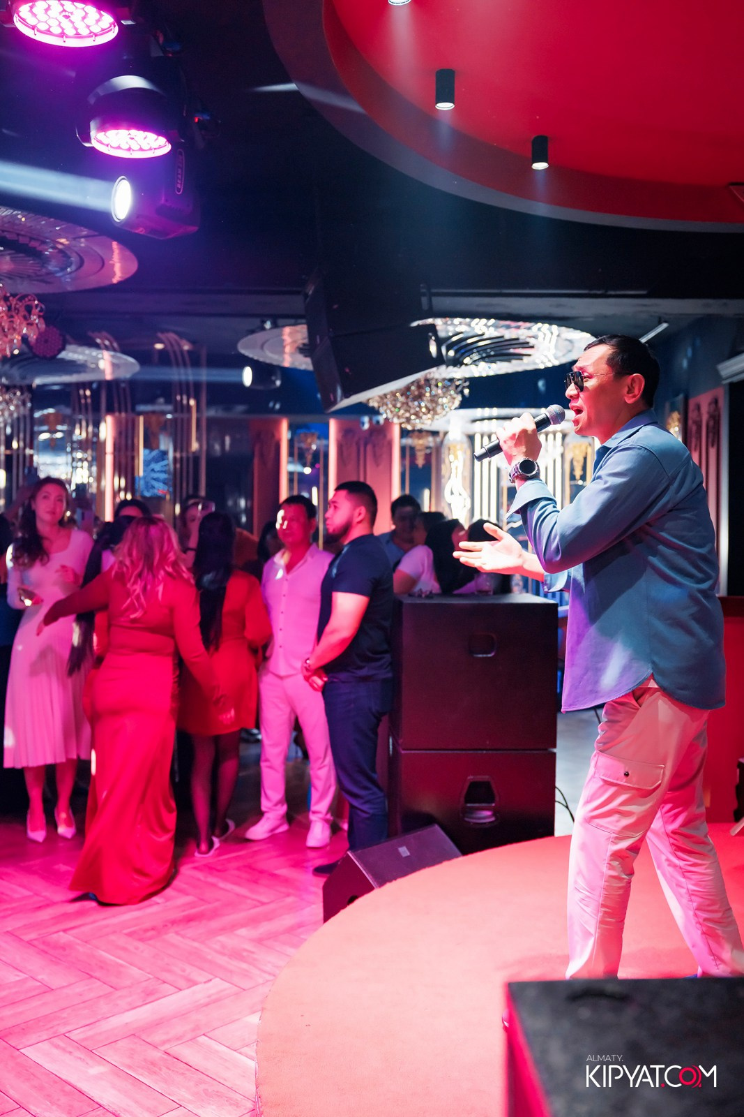 ЗАЯ, НА БИС. КИПЯТКОМ АЛМАТЫ!