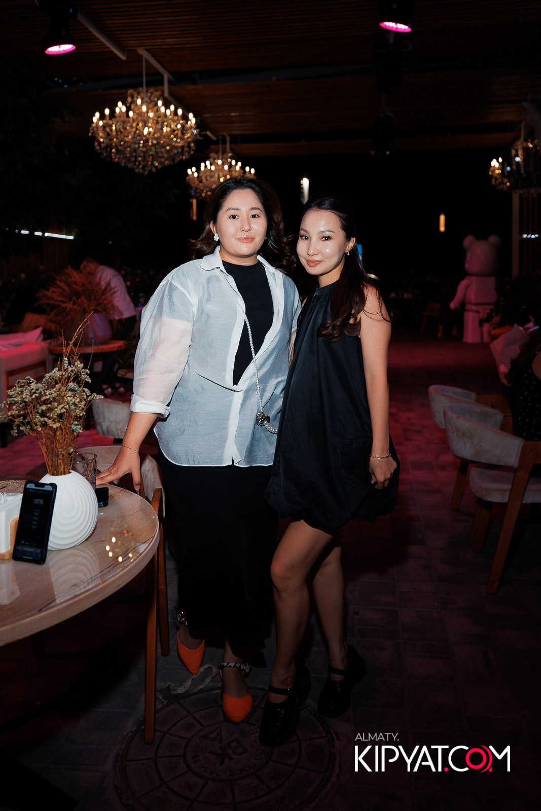 FRIENDS BAR & TERRACE. КИПЯТКОМ АЛМАТЫ!