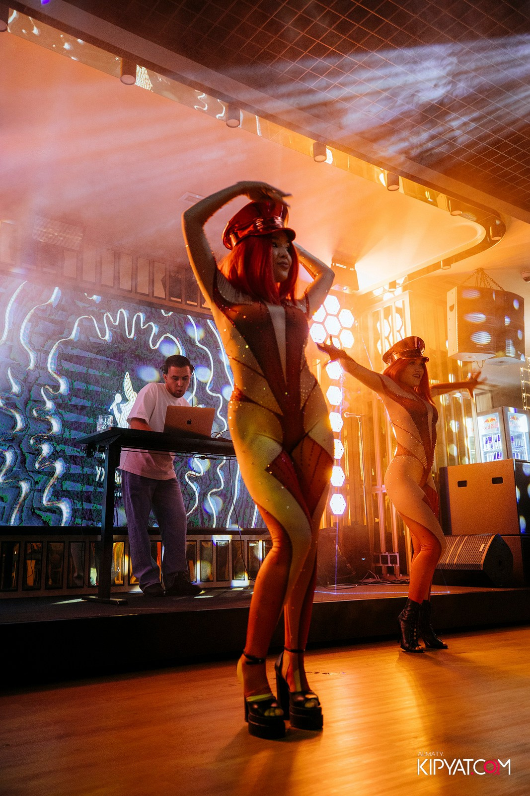 УХО И МЕДВЕДЬ НА КУРМАНАГАЗЫ. КИПЯТКОМ АЛМАТЫ! Фотосъемка мероприятий в Алматы