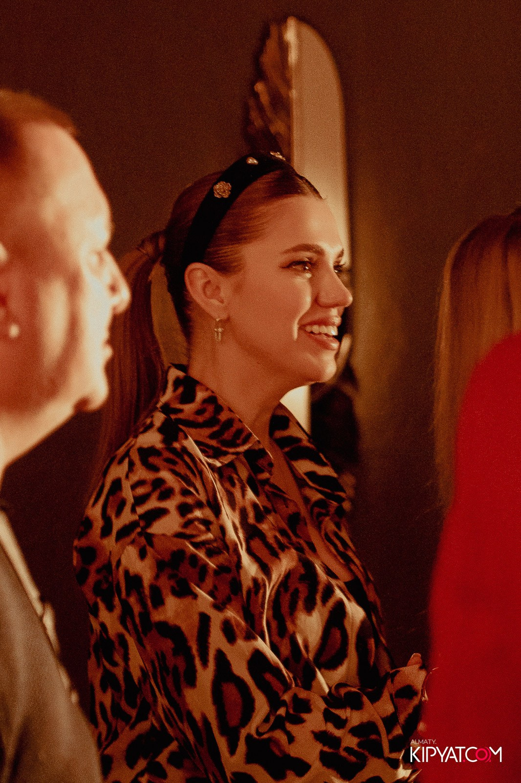 МИХАИЛ ШУФУТИНСКИЙ С СОЛЬНЫМ КОНЦЕРТОМ В QUEEN ALMATY. КИПЯТКОМ АЛМАТЫ!