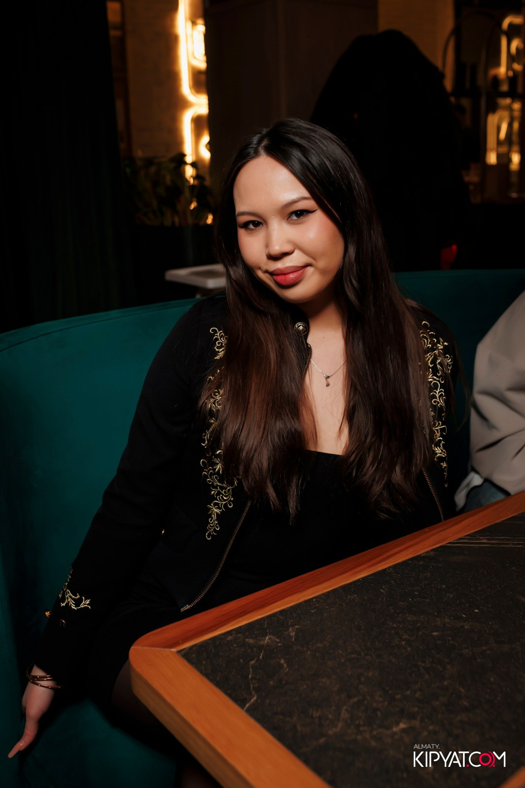 ПИНТА НА ТУЛЕБАЕВА. КИПЯТКОМ АЛМАТЫ! Фотосъемка мероприятий в Алматы