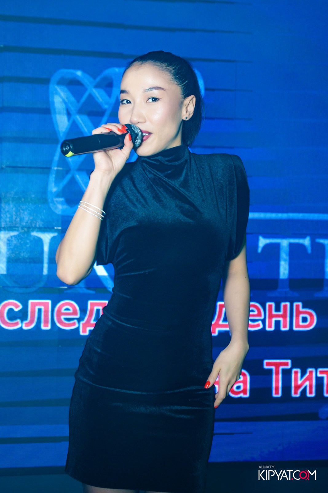 LAUREATE KARAOKE HALL. КИПЯТКОМ АЛМАТЫ!
