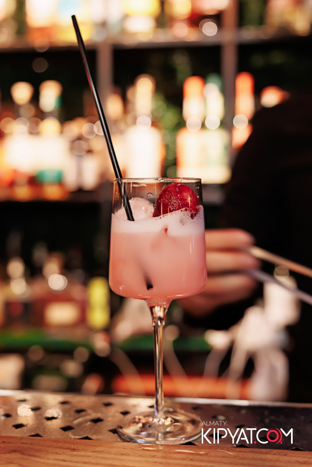 MYATA LOUNGE НА МЕНДИКУЛОВА 6 ЛЕТ. КИПЯТКОМ АЛМАТЫ!