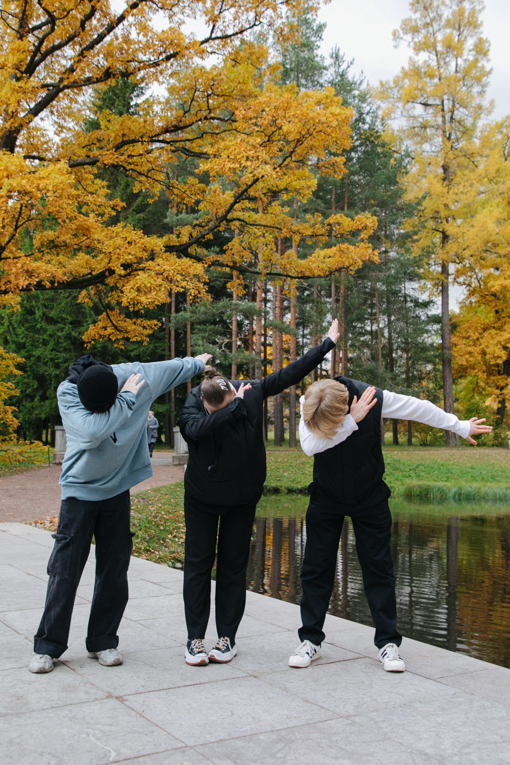 406 Гимназия Пушкин, прогулка 11 класс. Фотограф крещение венчание в Петербурге! Помогает подобрать храм и посоветовал душевного батюшку в СПб