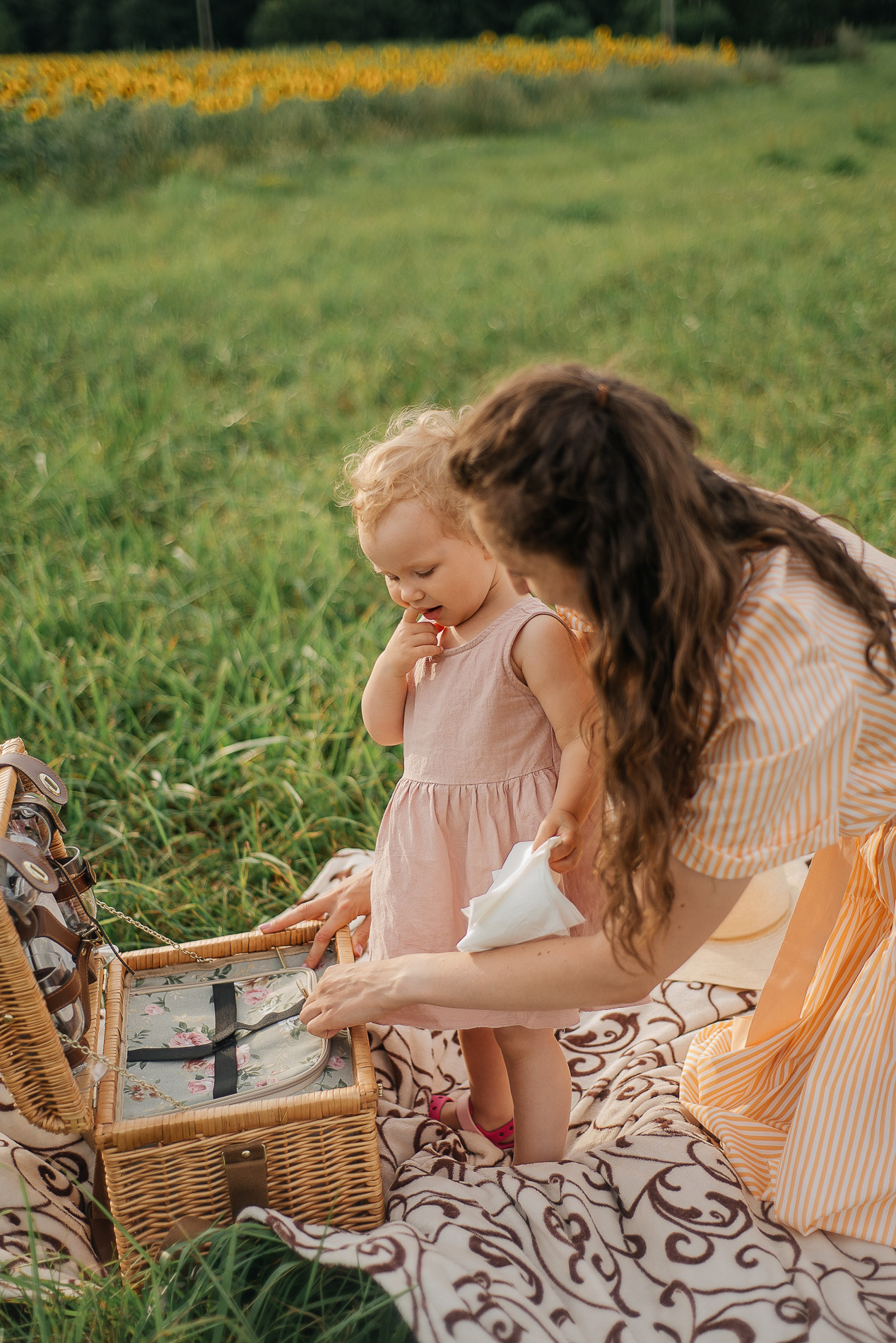 Happy Family_Сергей, Стася и Злата. Свадебный и семейный фотограф в Минске Яна Новак