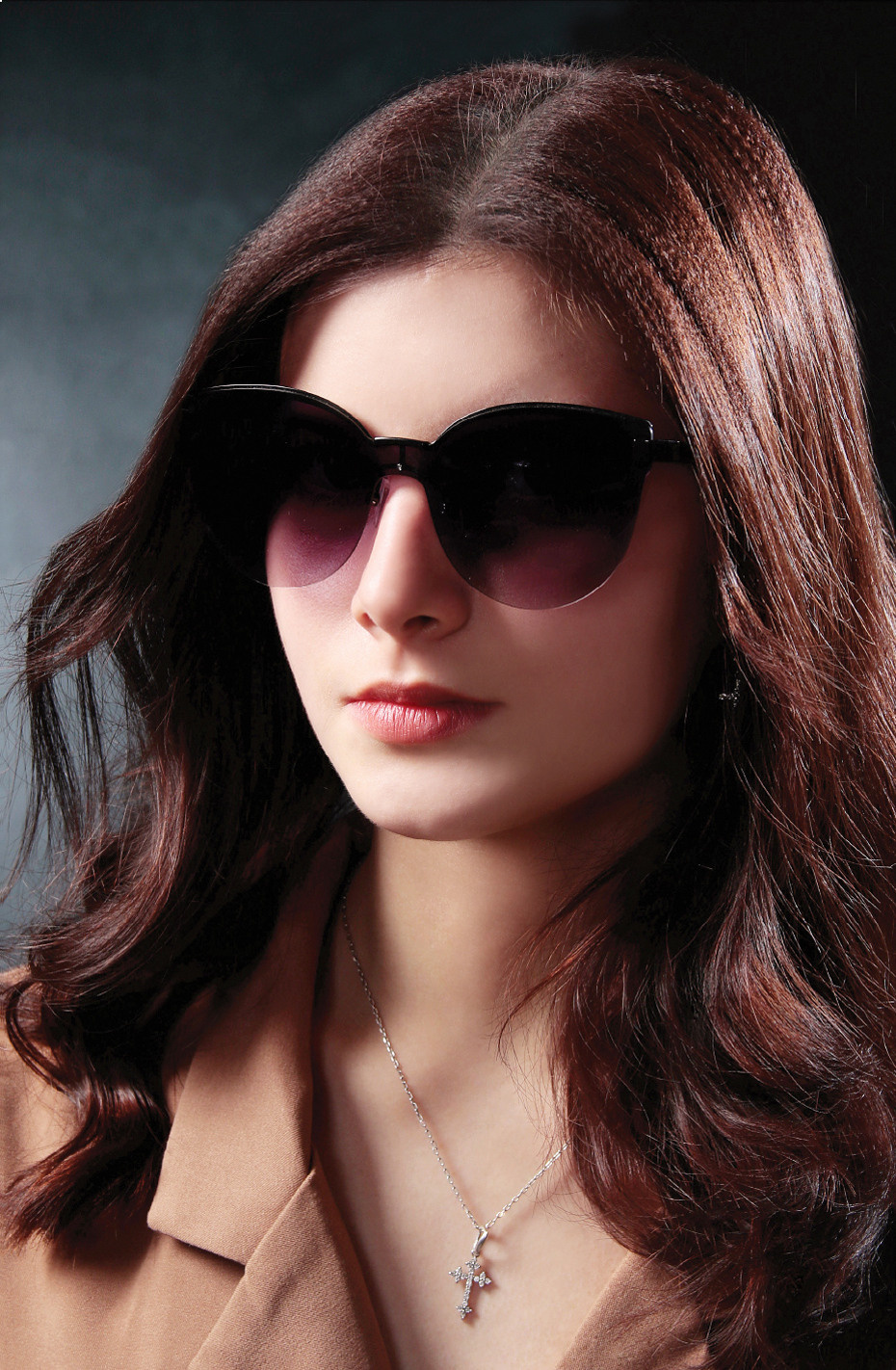 Портретный фотограф для выпускного Ростова-на-Дону. Выпускные альбомы, фотограф Денис Зимин в городе Ростове-на-Дону