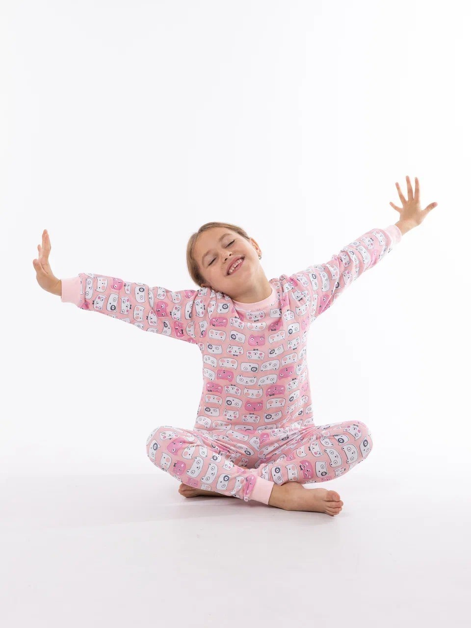 Модели для съёмок товаров на маркетплейсах. Фотограф Татьяна Марсуверских Жуковский. Фотограф для маркетплейсов, фотоуслуги в Жуковском Татьяна Марсуверских