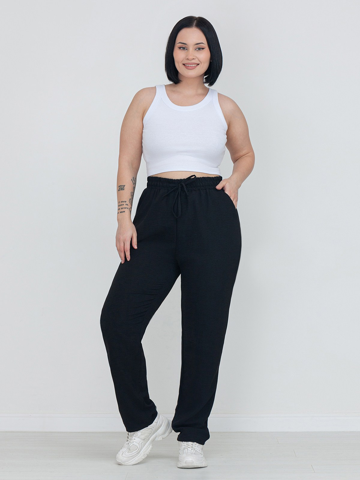 Фотосъемка брюк, для Валдберриз. Сборные фотосъёмки в Москве. фотосессии одежды.фотограф