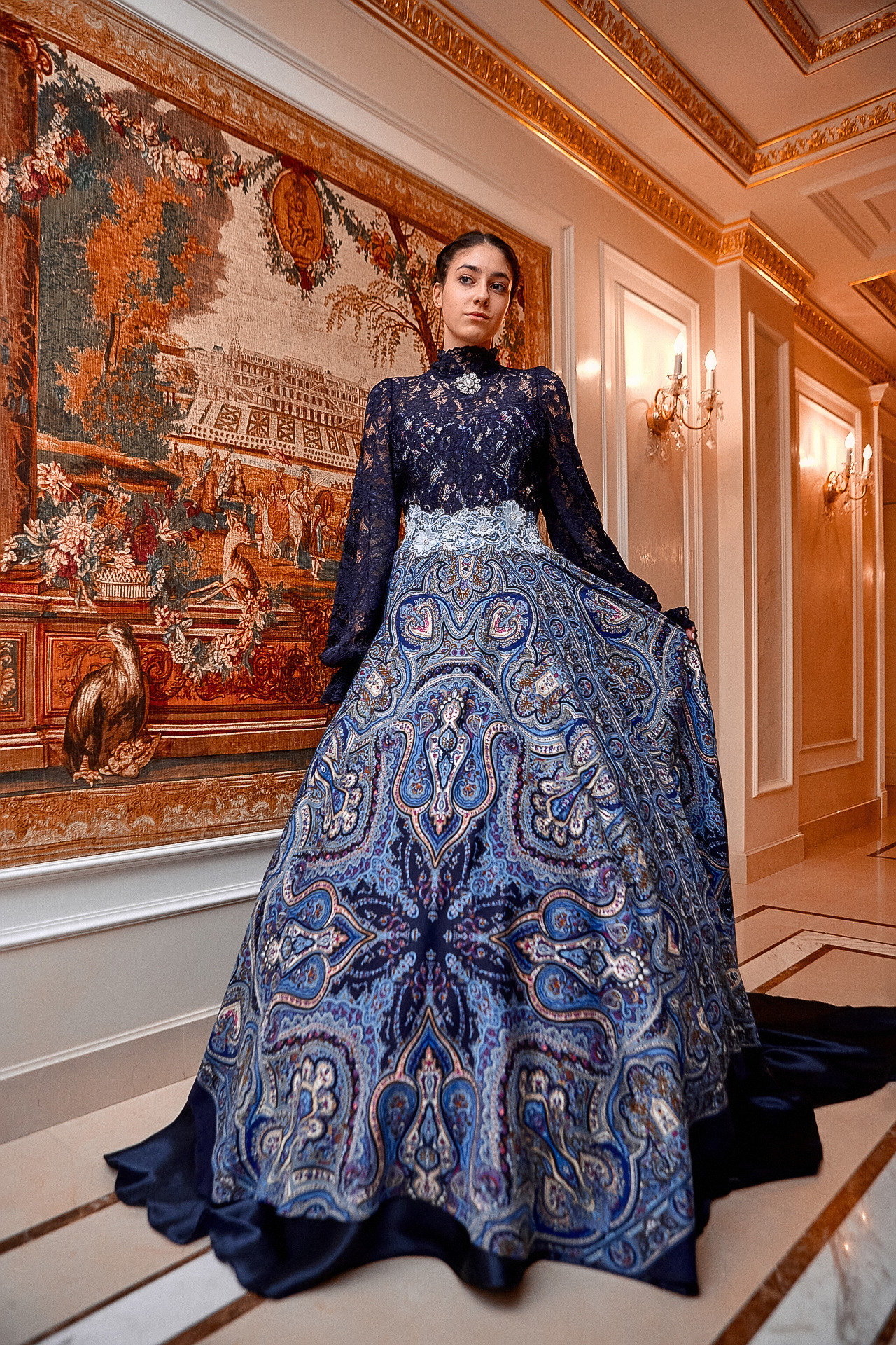 ПОКАЗ В ГОСТИНИЦЕ ЭРМИТАЖ