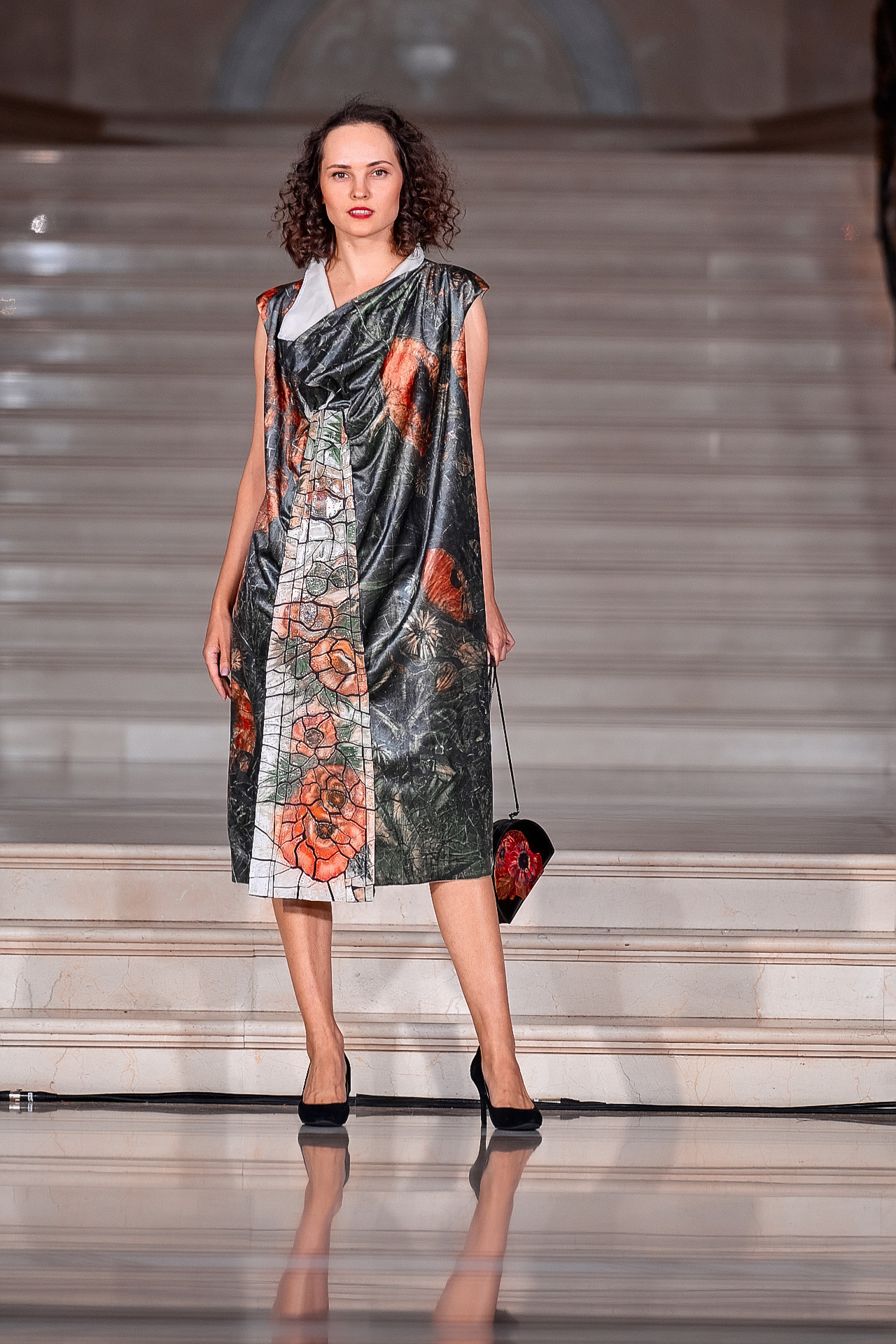 ПОКАЗ В ГОСТИНИЦЕ ЭРМИТАЖ