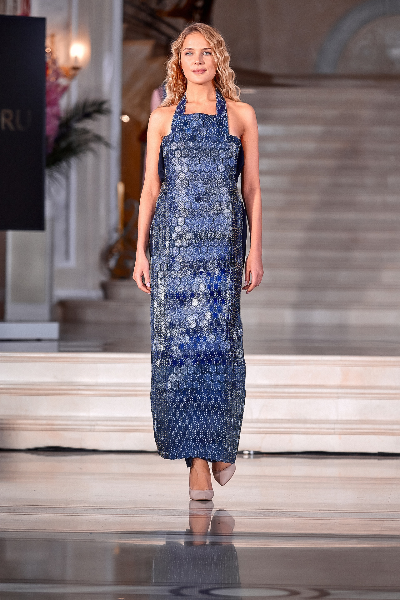 ПОКАЗ В ГОСТИНИЦЕ ЭРМИТАЖ