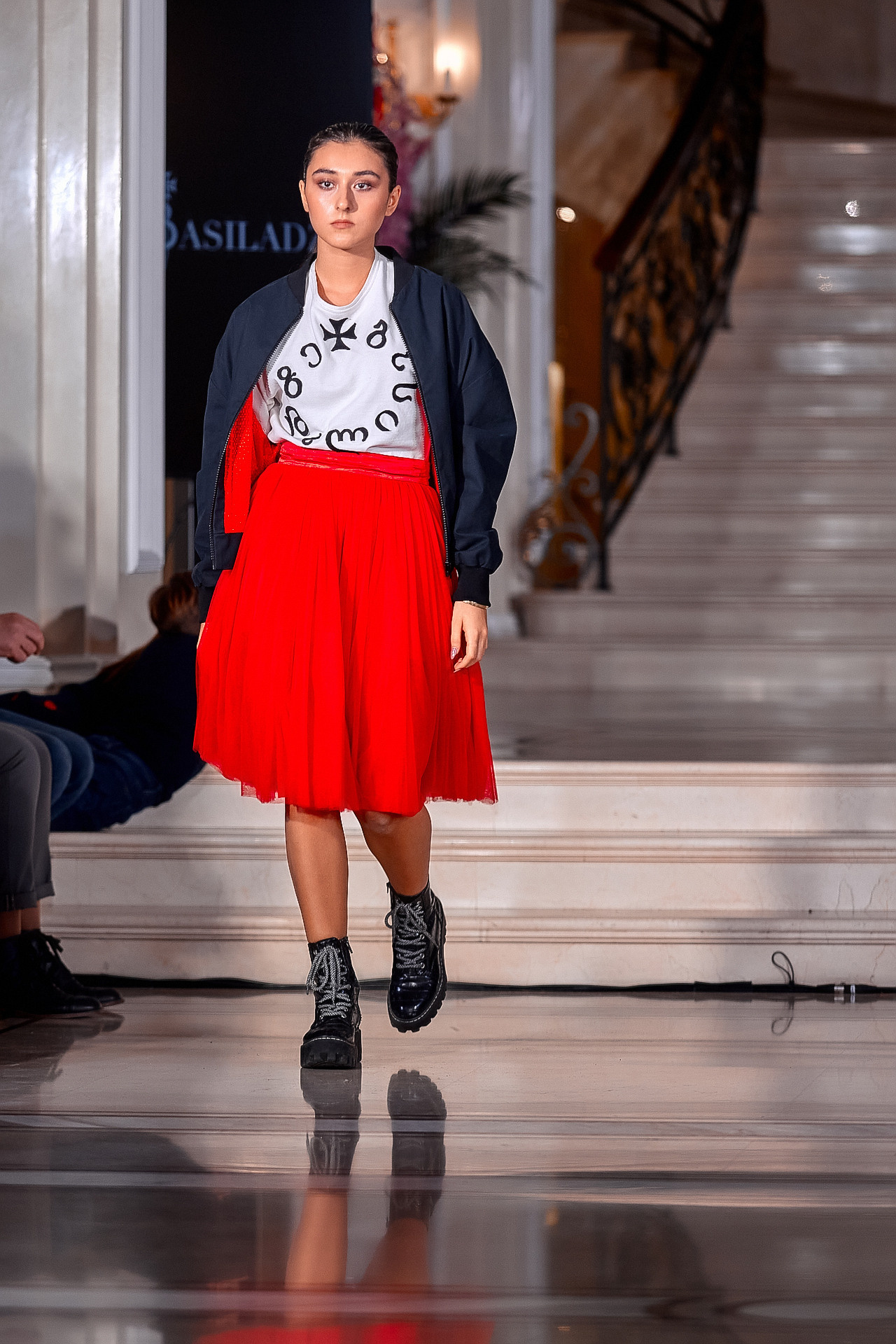 ПОКАЗ В ГОСТИНИЦЕ ЭРМИТАЖ