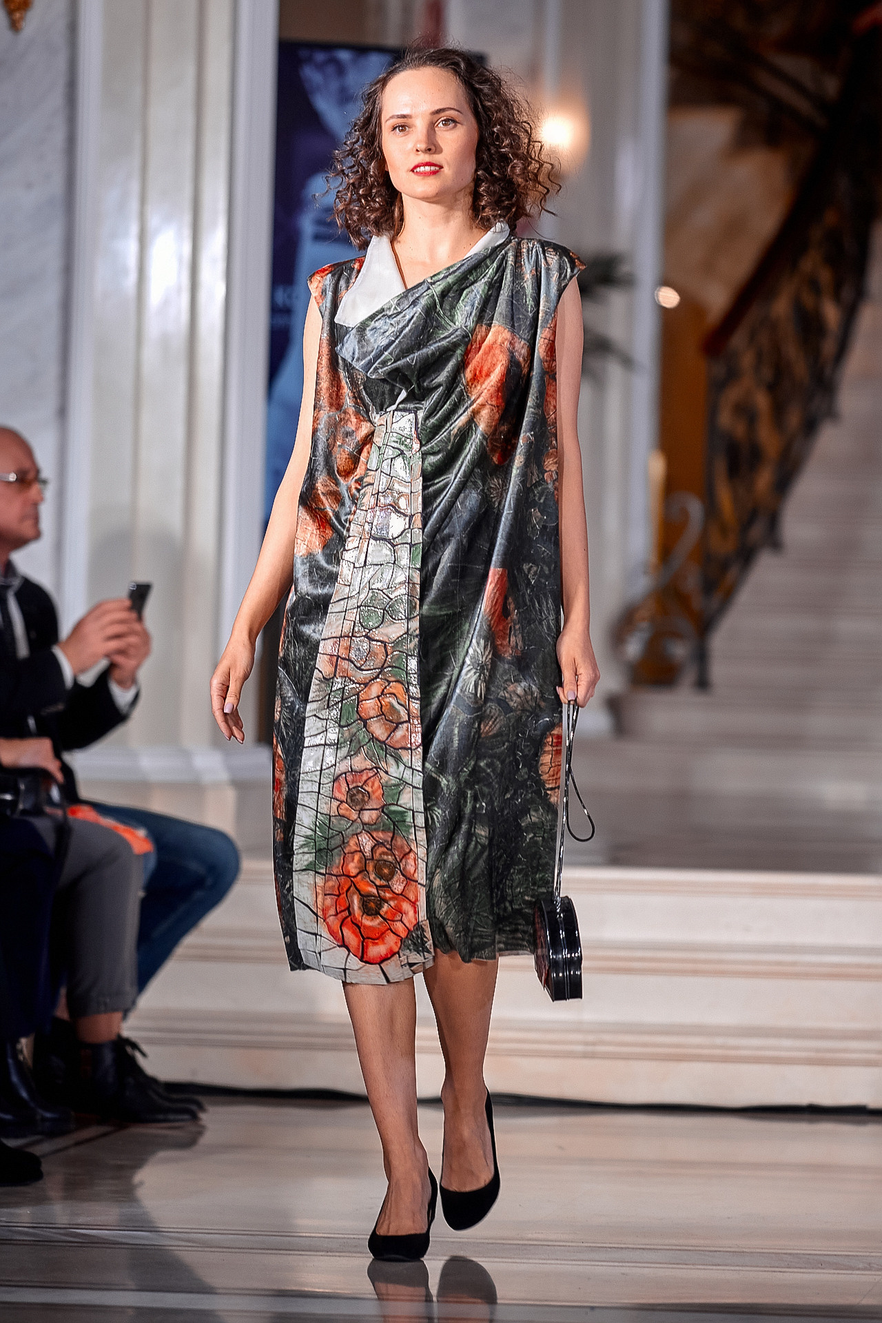 ПОКАЗ В ГОСТИНИЦЕ ЭРМИТАЖ