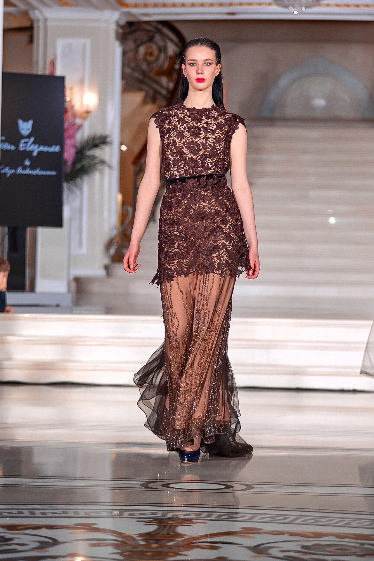 ПОКАЗ В ГОСТИНИЦЕ ЭРМИТАЖ