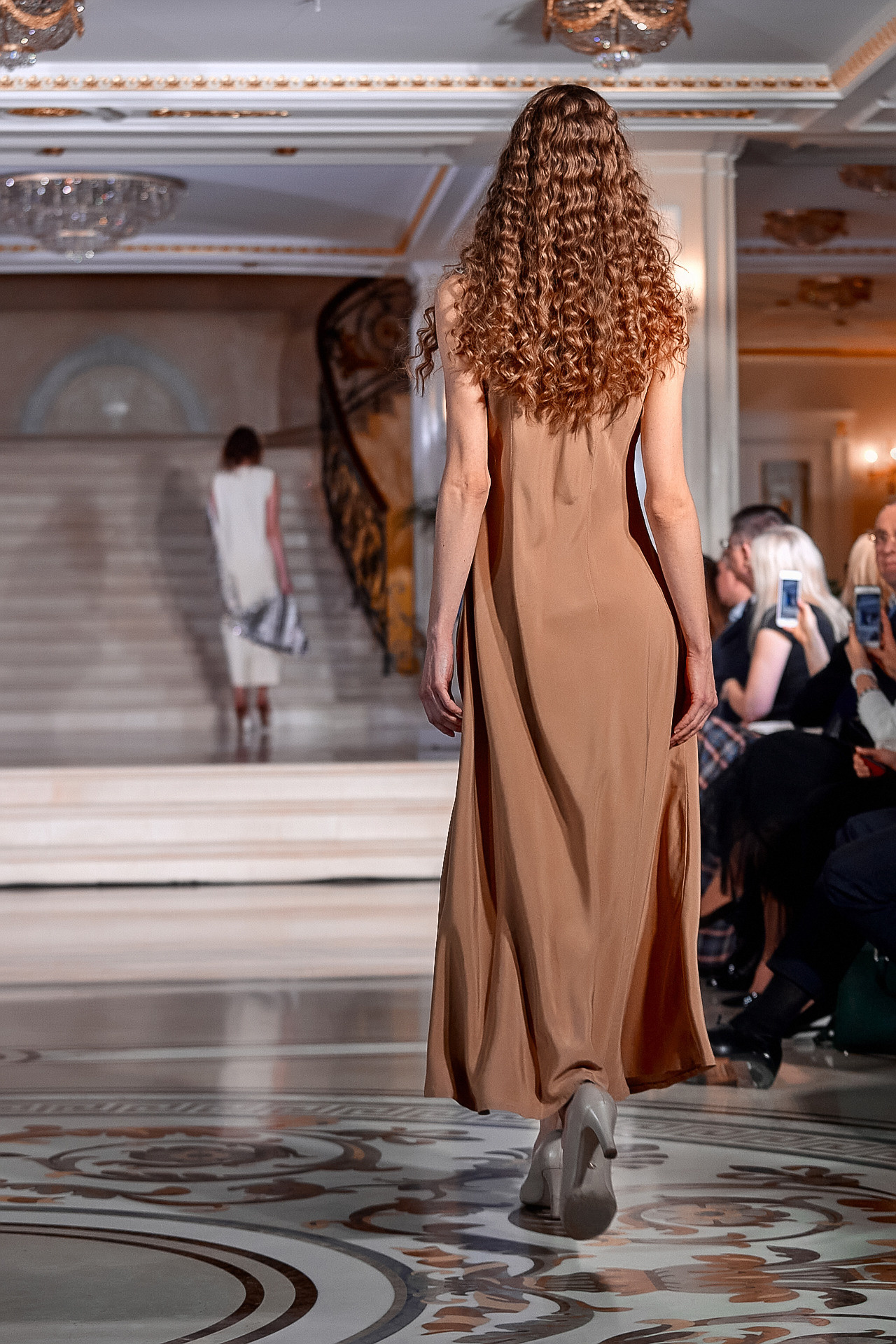 ПОКАЗ В ГОСТИНИЦЕ ЭРМИТАЖ