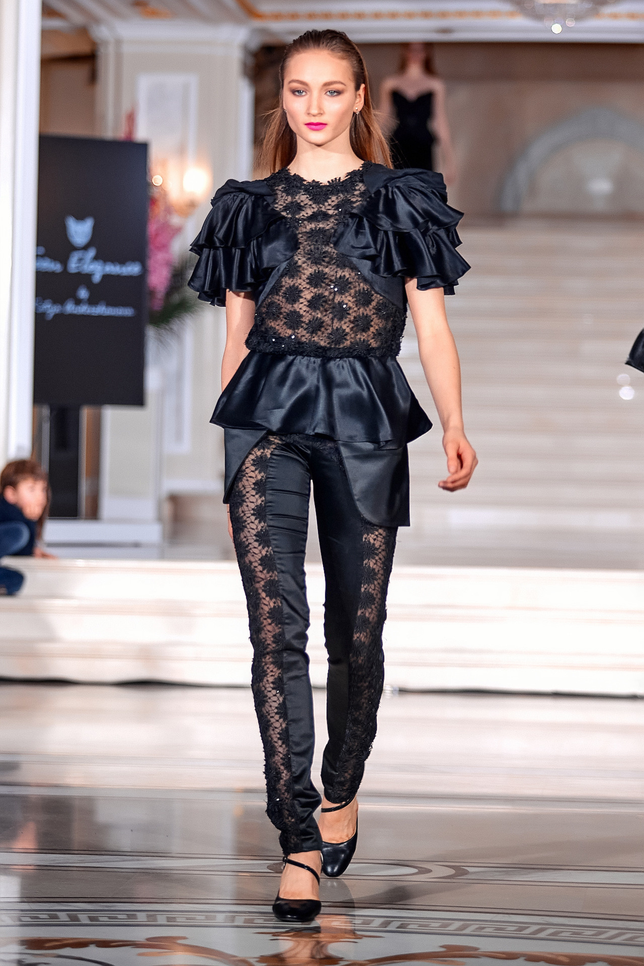 ПОКАЗ В ГОСТИНИЦЕ ЭРМИТАЖ