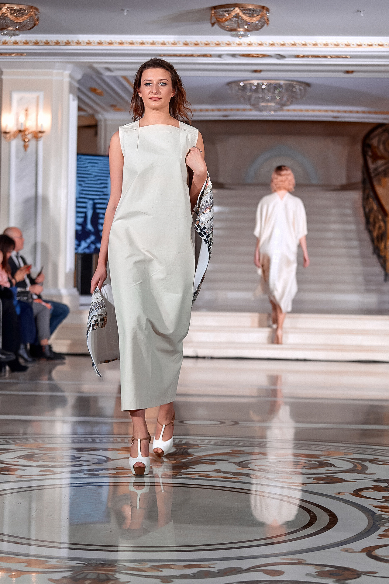 ПОКАЗ В ГОСТИНИЦЕ ЭРМИТАЖ