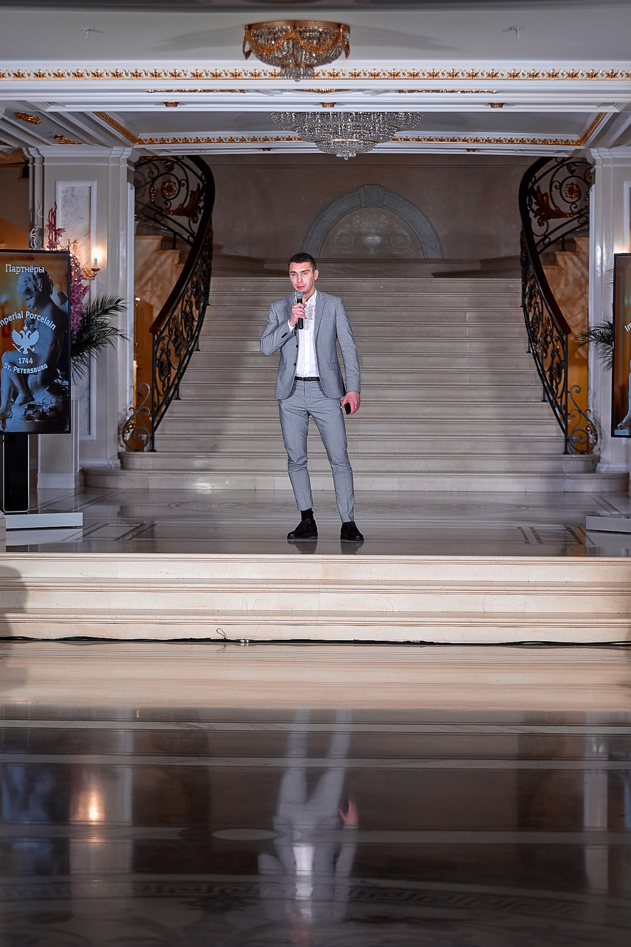 ПОКАЗ В ГОСТИНИЦЕ ЭРМИТАЖ