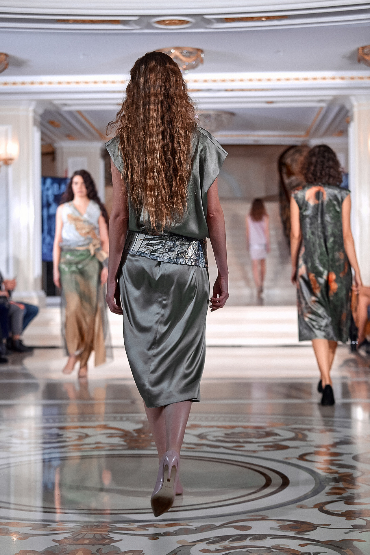 ПОКАЗ В ГОСТИНИЦЕ ЭРМИТАЖ