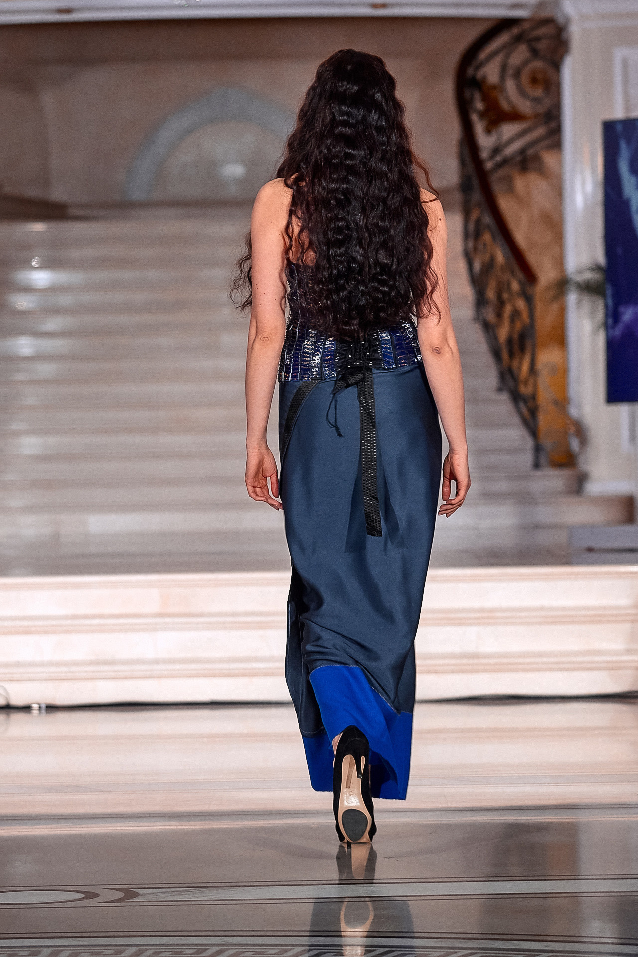 ПОКАЗ В ГОСТИНИЦЕ ЭРМИТАЖ