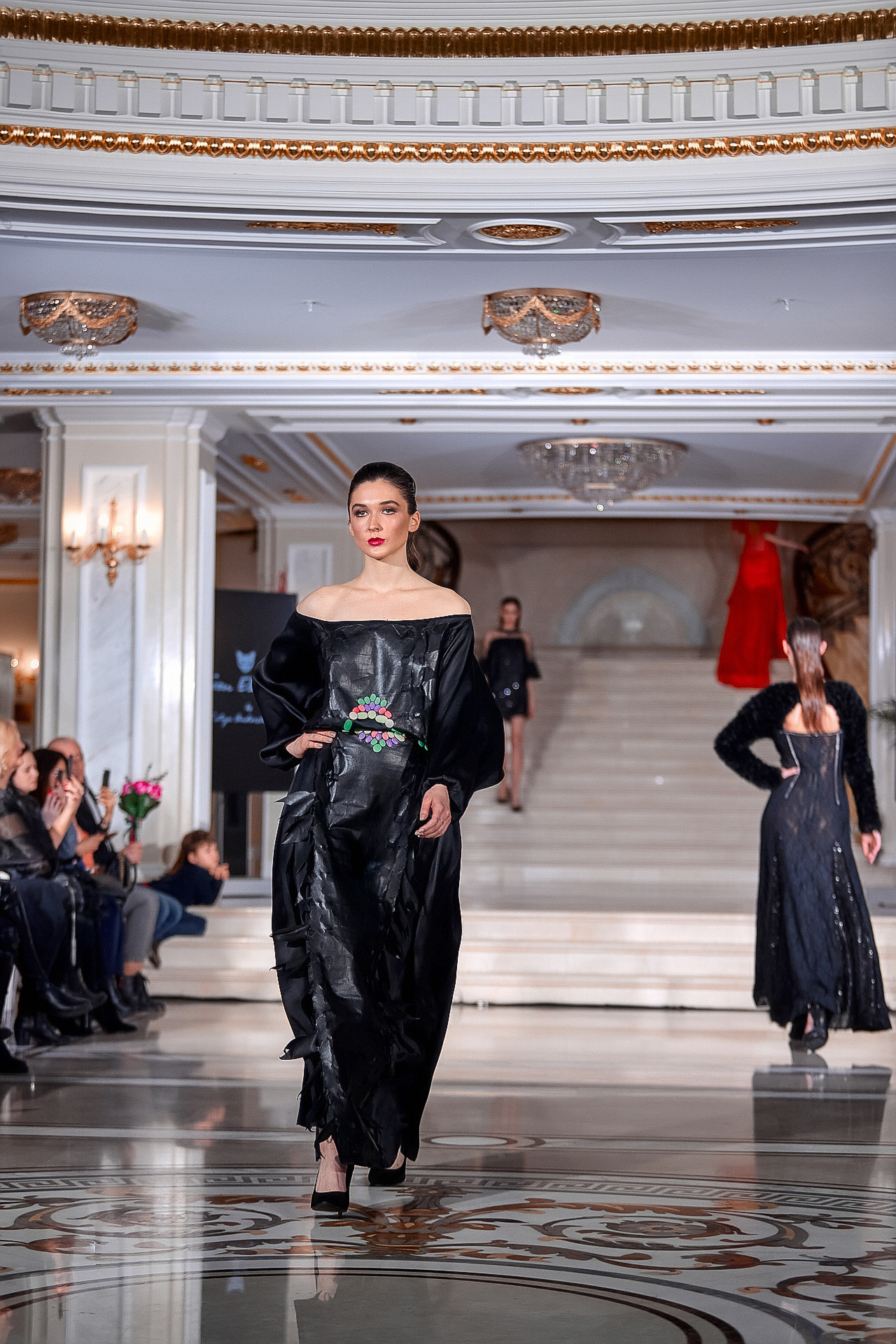 ПОКАЗ В ГОСТИНИЦЕ ЭРМИТАЖ