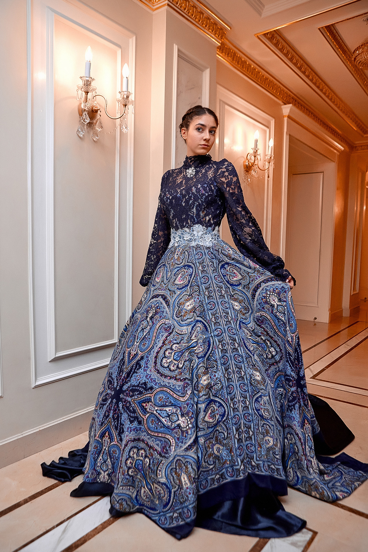 ПОКАЗ В ГОСТИНИЦЕ ЭРМИТАЖ