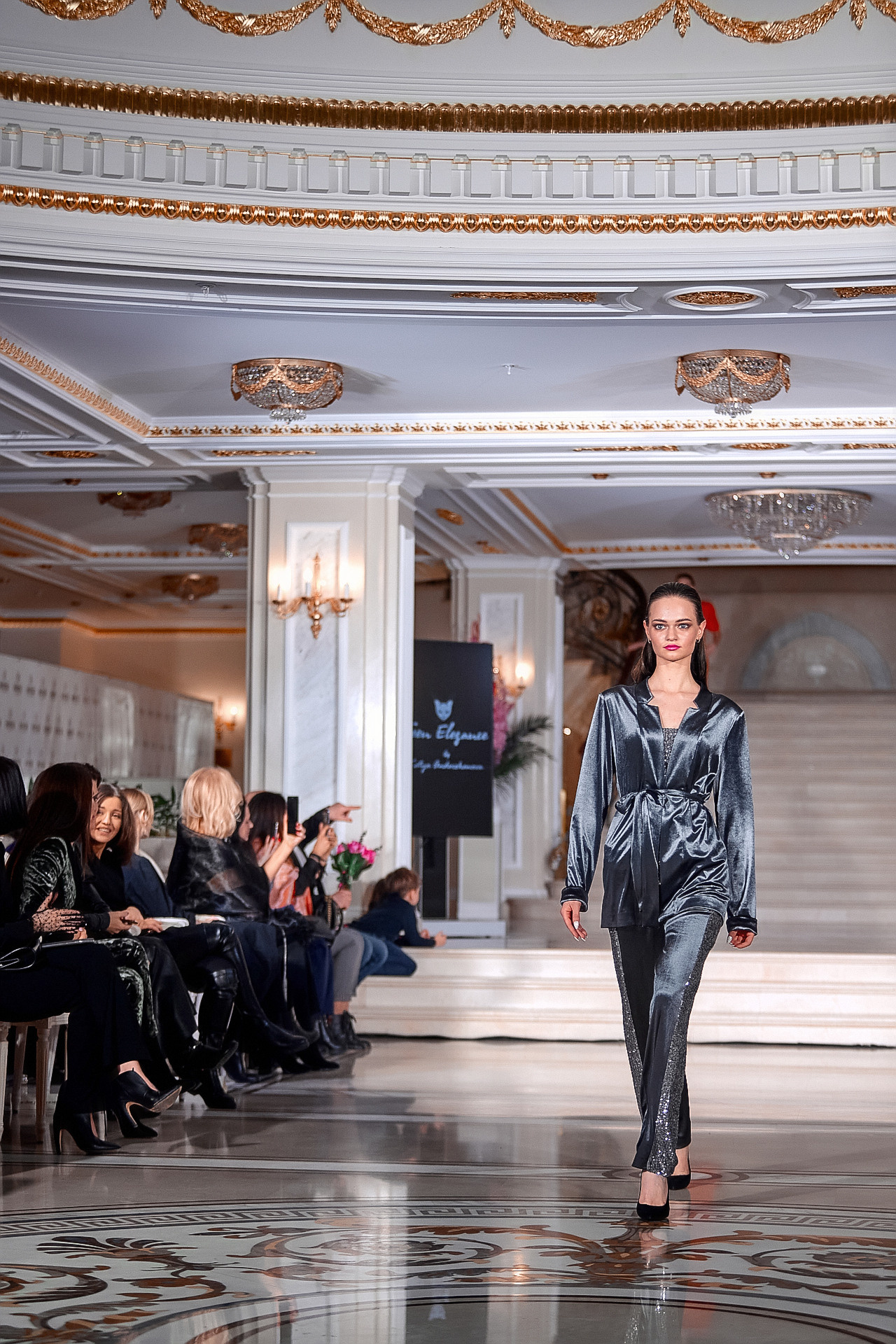 ПОКАЗ В ГОСТИНИЦЕ ЭРМИТАЖ