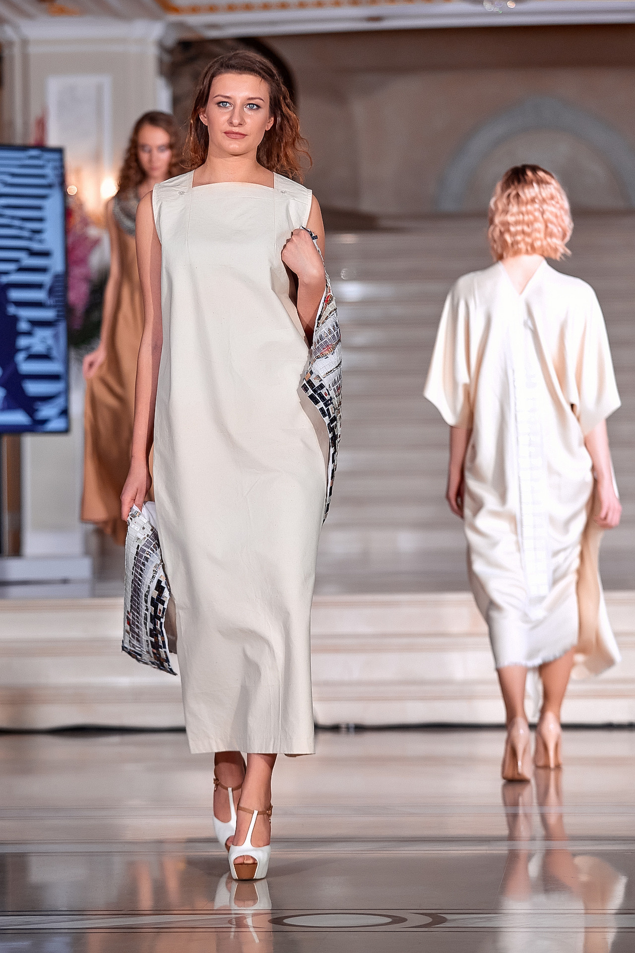 ПОКАЗ В ГОСТИНИЦЕ ЭРМИТАЖ