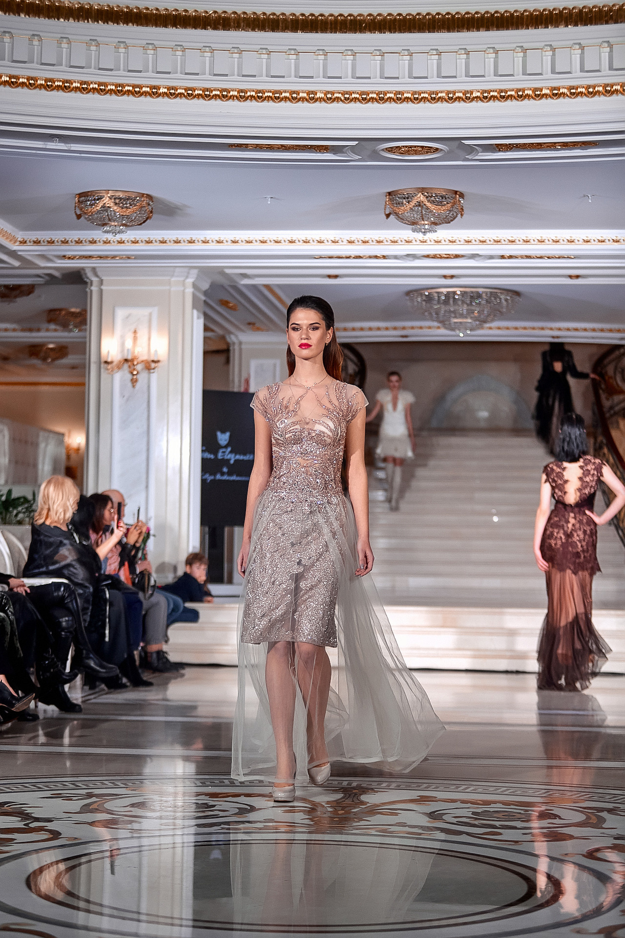 ПОКАЗ В ГОСТИНИЦЕ ЭРМИТАЖ