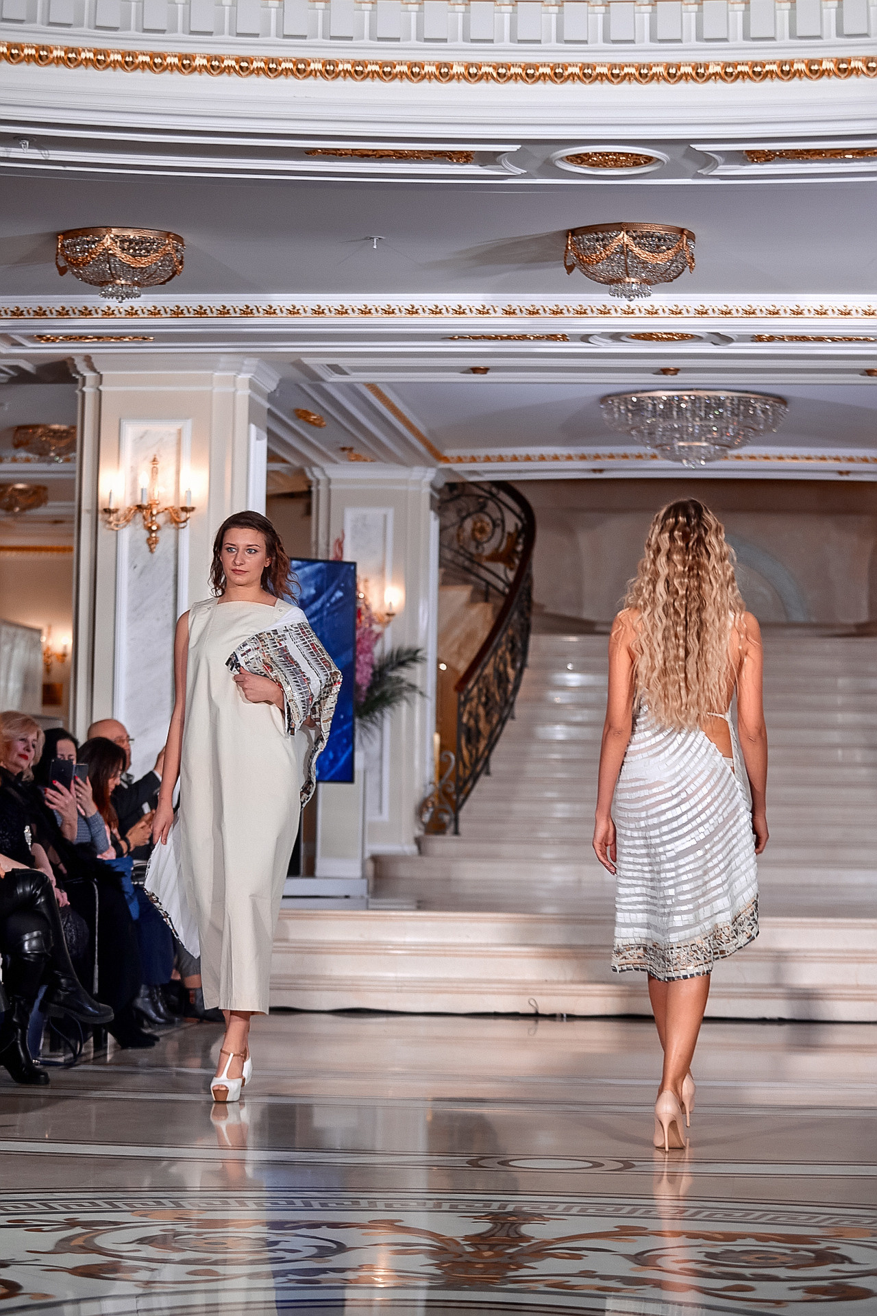 ПОКАЗ В ГОСТИНИЦЕ ЭРМИТАЖ