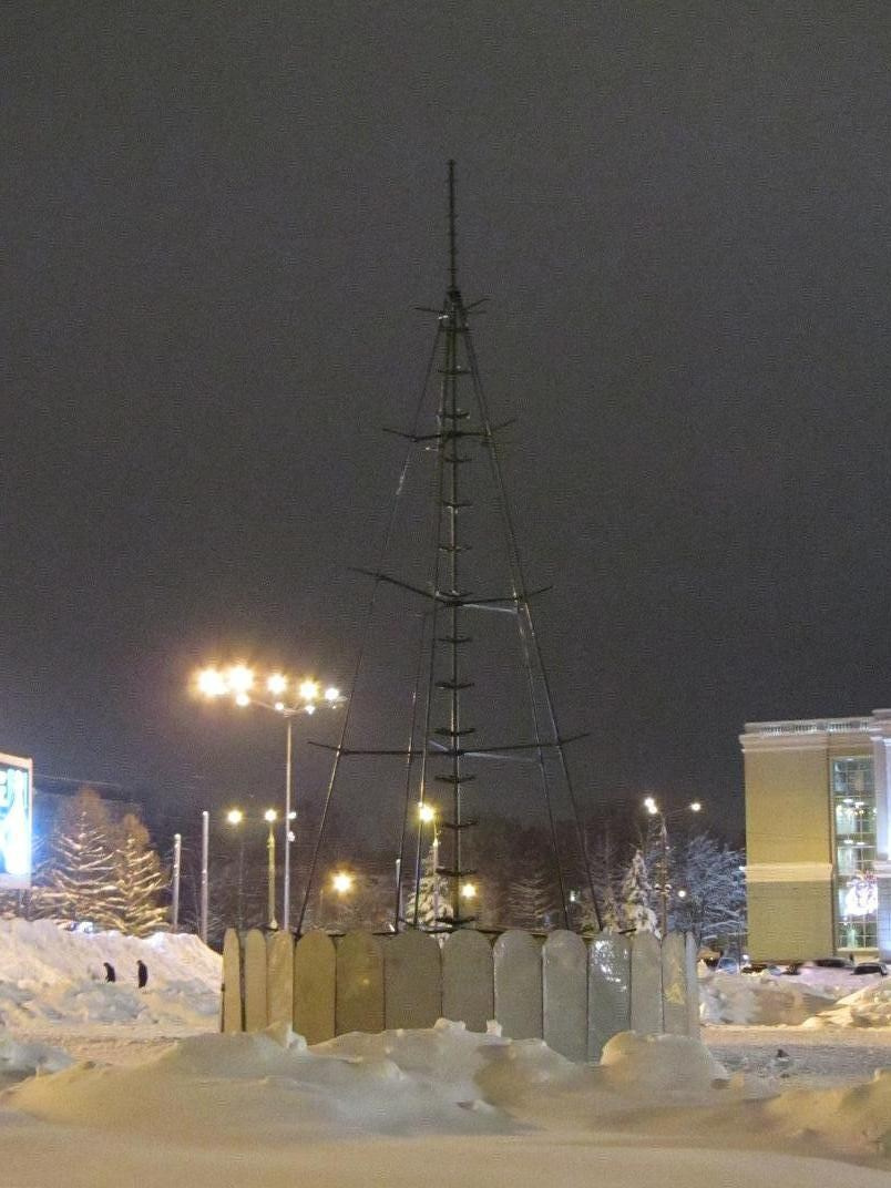 Центральная площадь, подготовка к Новому году