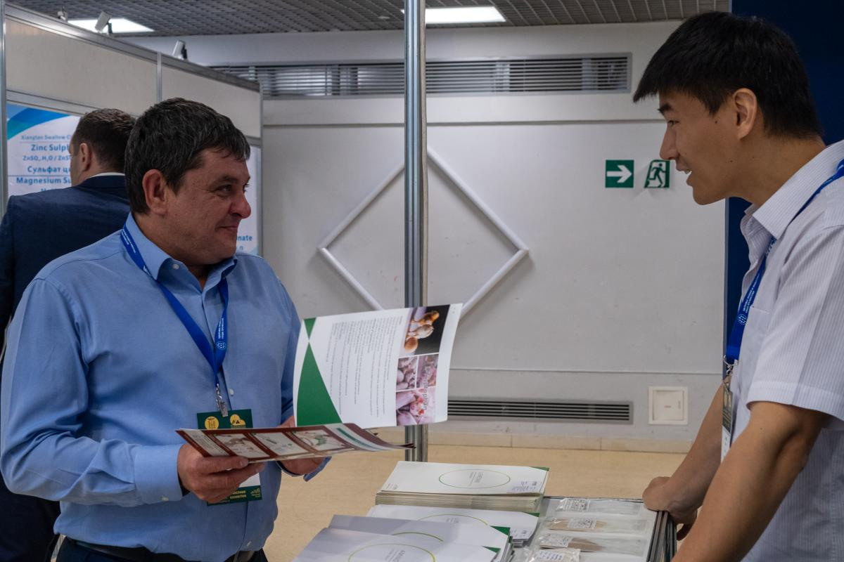 «MVC: Зерно — Комбикорма — Ветеринария — 2023». Валерий Бычков. Фотограф