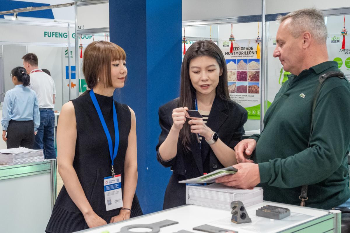 «MVC: Зерно — Комбикорма — Ветеринария — 2023». Валерий Бычков. Фотограф