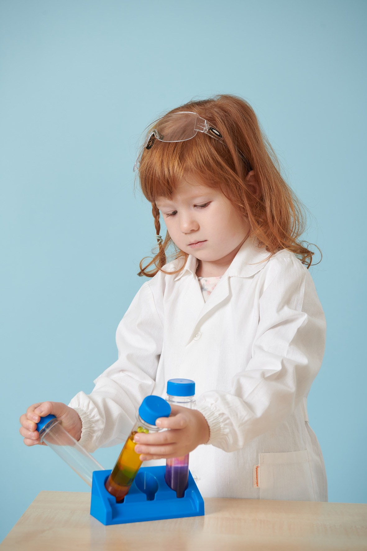 Лаборатория Чудес. Выпускные альбомы для детского сада, школы — Москва и область | Апрель Фото