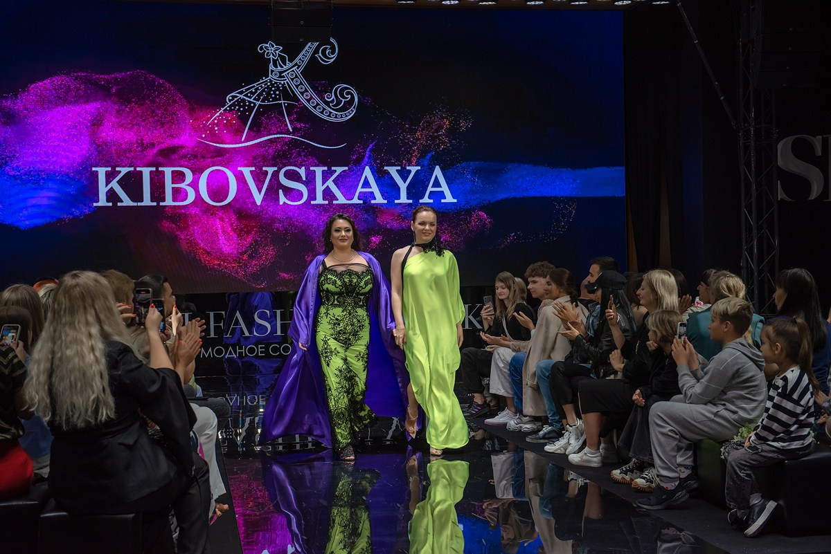 SochiFashionWeek2024 дизайнер Кибовская. Семейный и коммерческий фотограф в Сочи Александр Бодунов