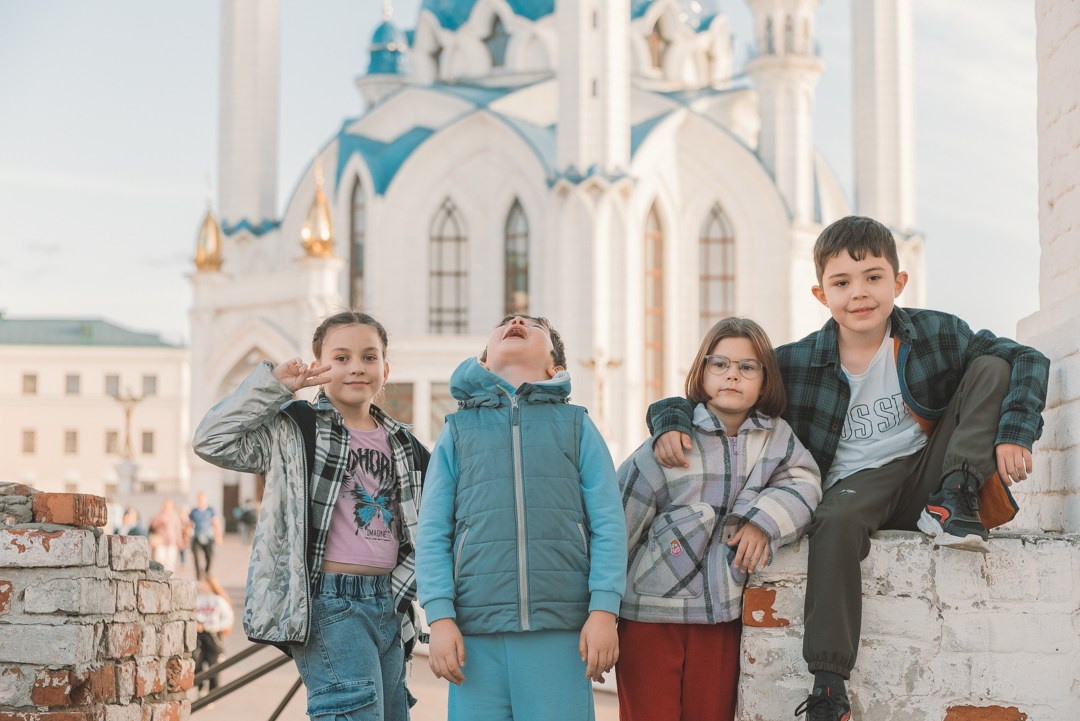 Фотопрогулка одноклассников. 2 класс