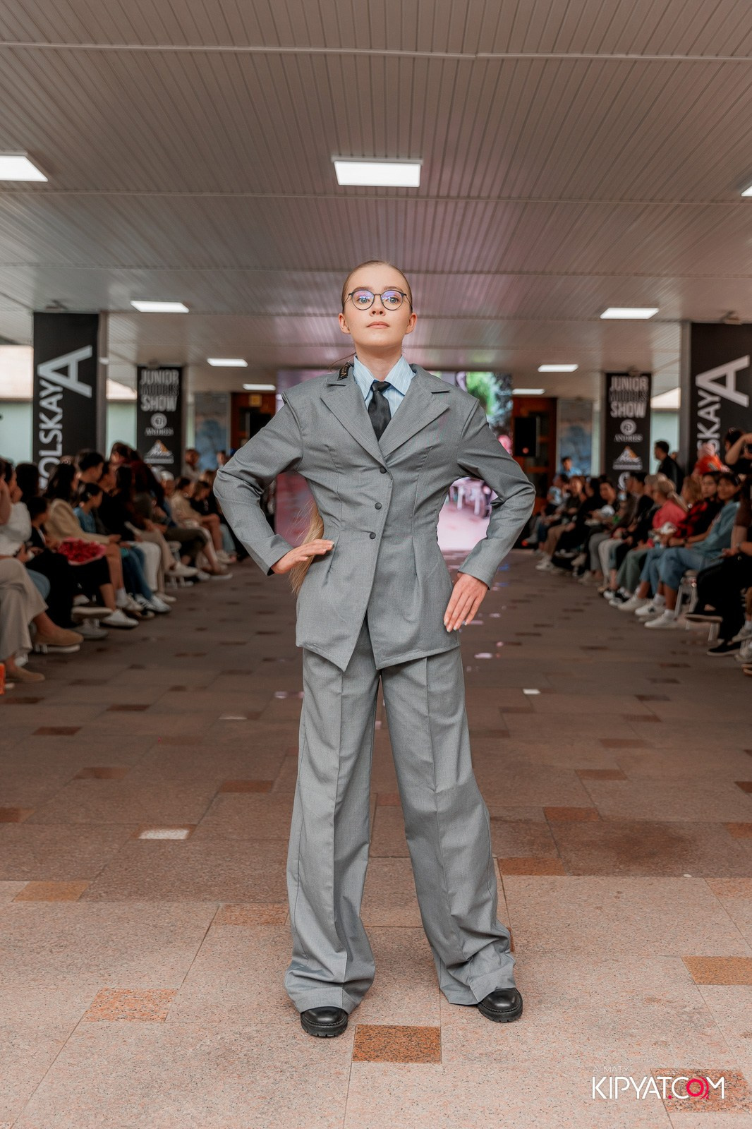 JUNIOR FASHION SHOW. КИПЯТКОМ АЛМАТЫ!