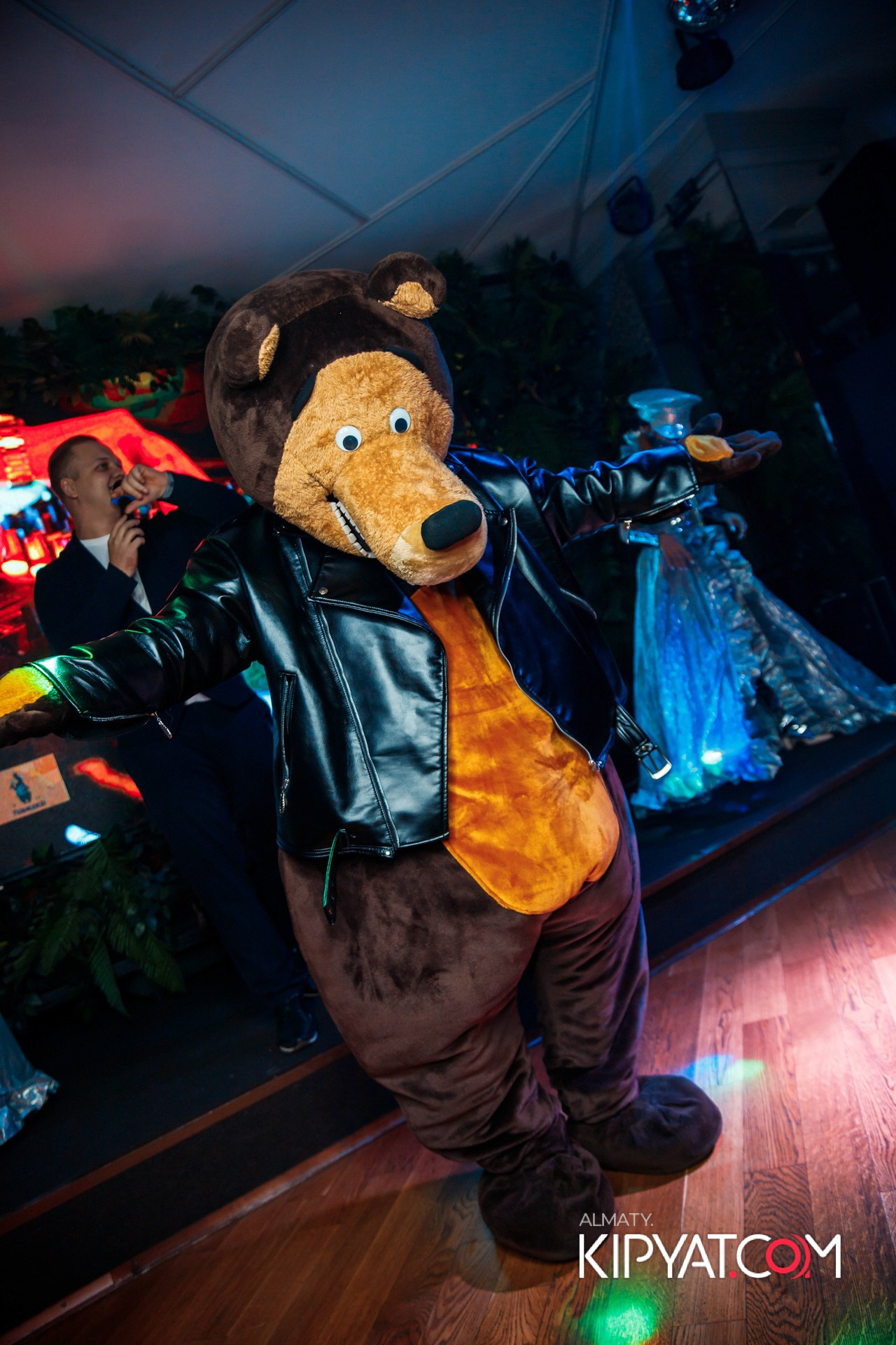 УХО И МЕДВЕДЬ НА КУРМАНГАЗЫ. КИПЯТКОМ АЛМАТЫ!