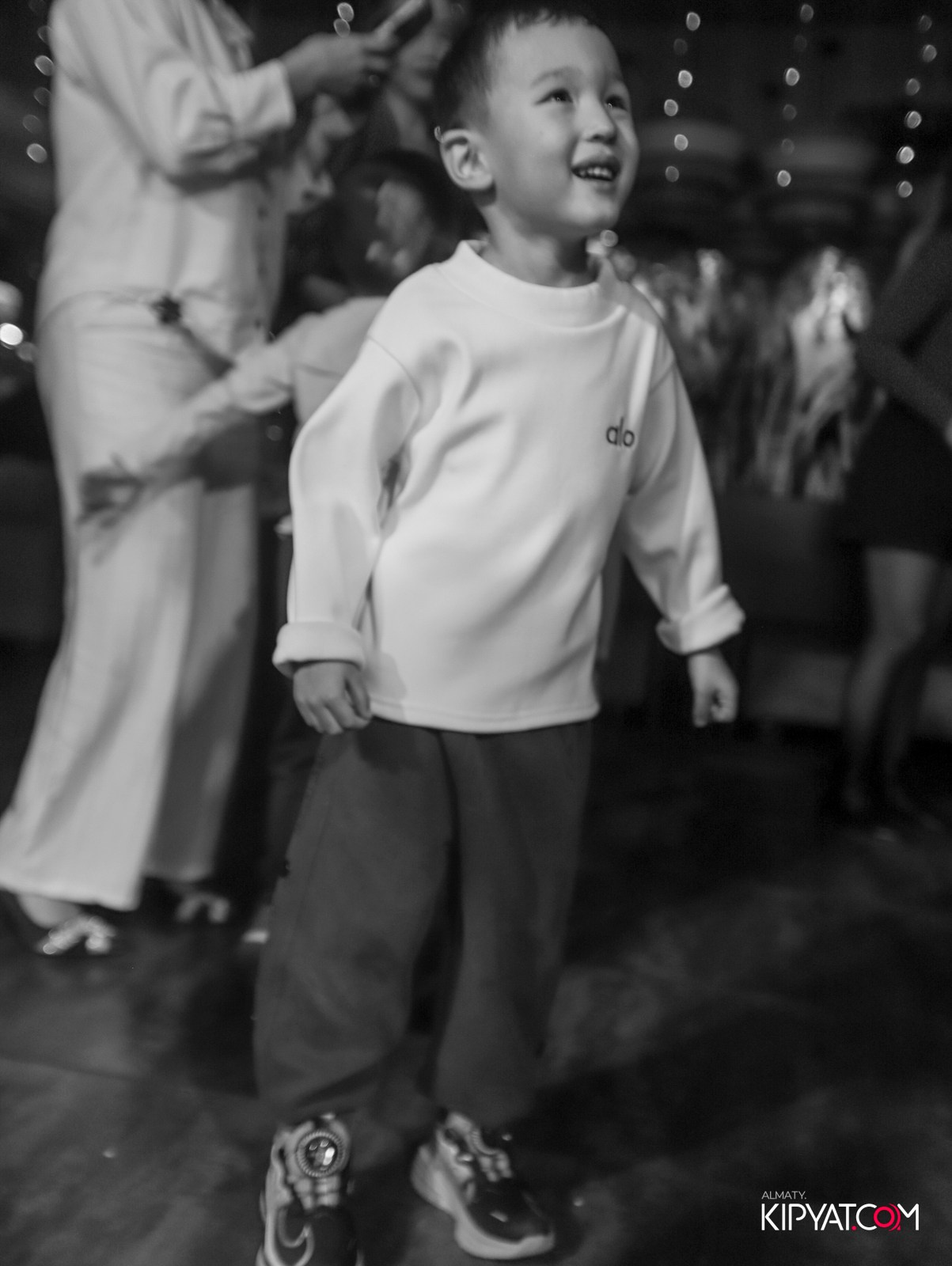 LIFE GRILL CAFE. КИПЯТКОМ АЛМАТЫ! Фотосъемка мероприятий в Алматы