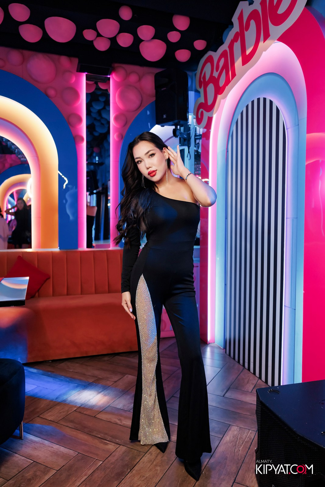 ЗАЯ, НА БИС. КИПЯТКОМ АЛМАТЫ!